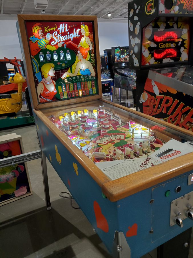 1959 Keeney Hi Straight at Pinball Hall of Fame Pinball Museum, info ...