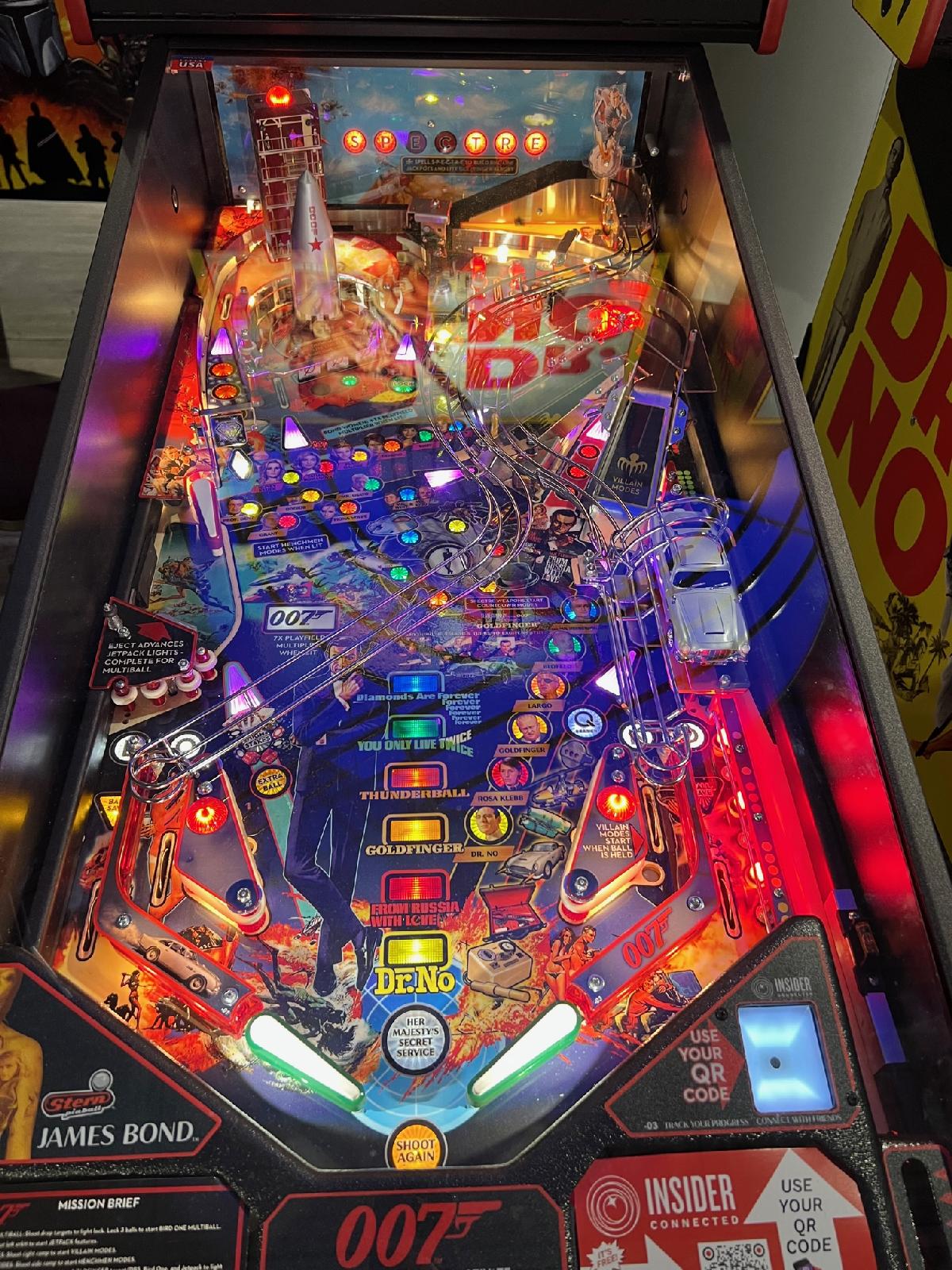 2022 Stern James Bond Dr No at Pinball Hall of Fame Pinball Museum ...